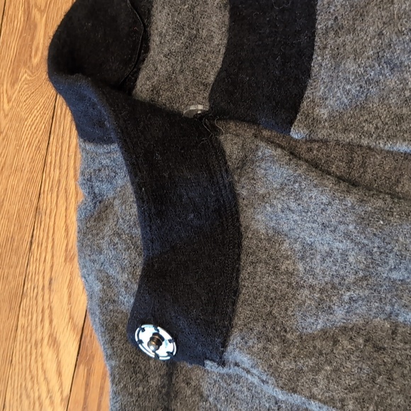 JM Collection Wool Sweater - Picture 5 of 8